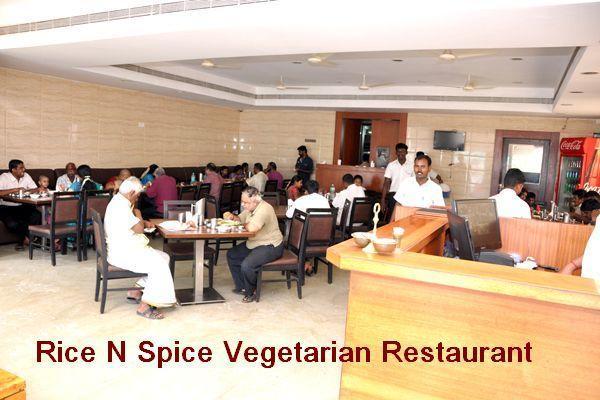 Raya'S Grand Hotel Kumbakonam Luaran gambar