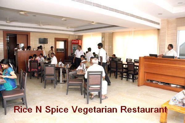 Raya'S Grand Hotel Kumbakonam Luaran gambar